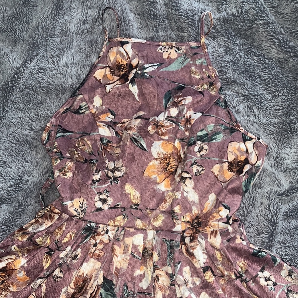 Dress - Picture 2 of 4